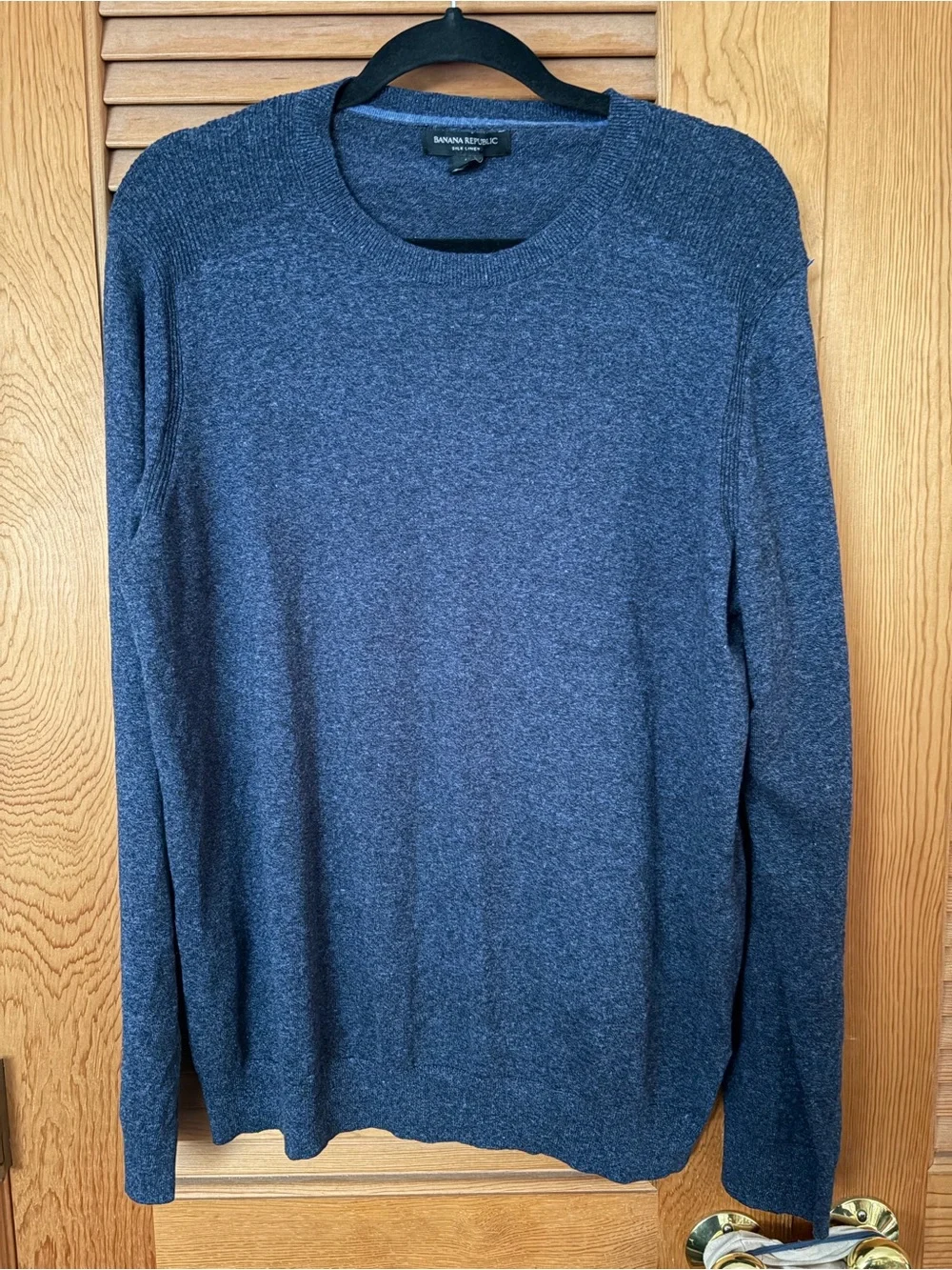 Banana Republic mens Silk Linen crewneck Sweater in blue size L